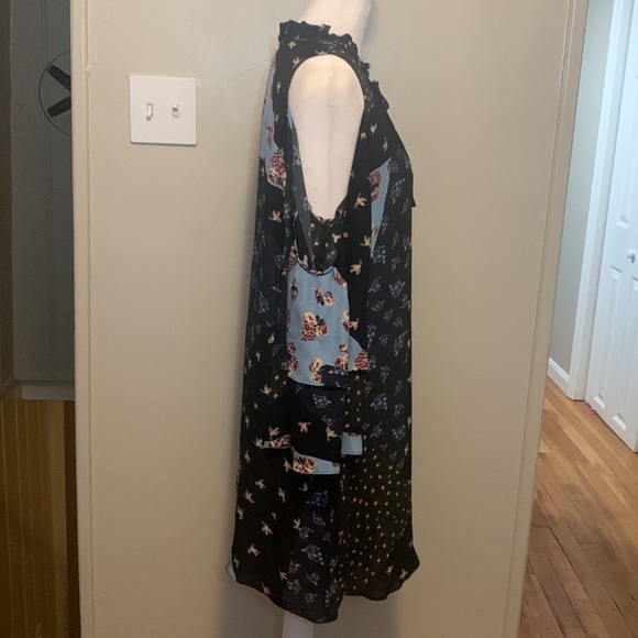 Parker Anastasia Bird Floral Patchwork Cold Shoulder Silk Dress Parker - Picture 4 of 10